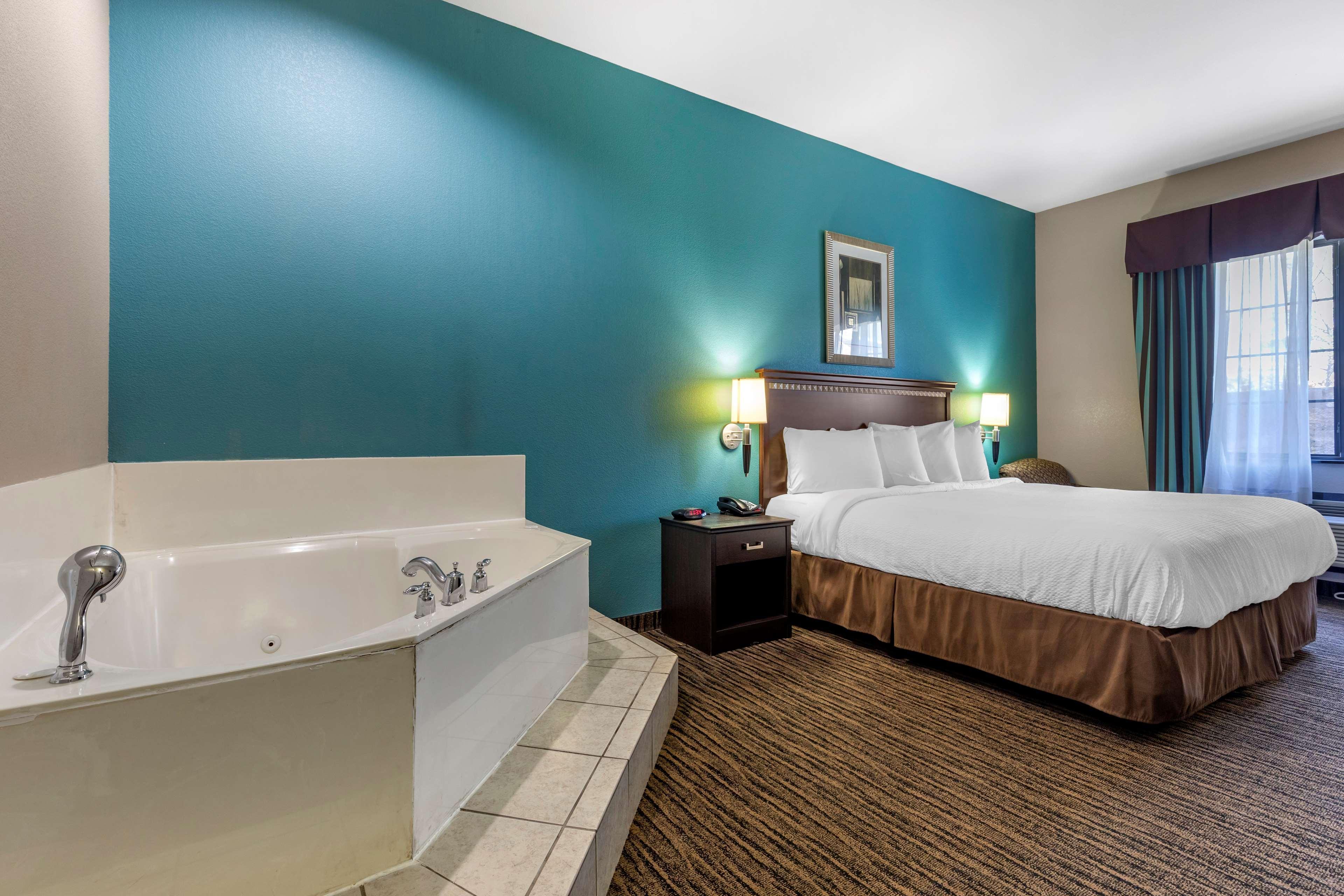 Best Western Mineola Inn Exterior photo