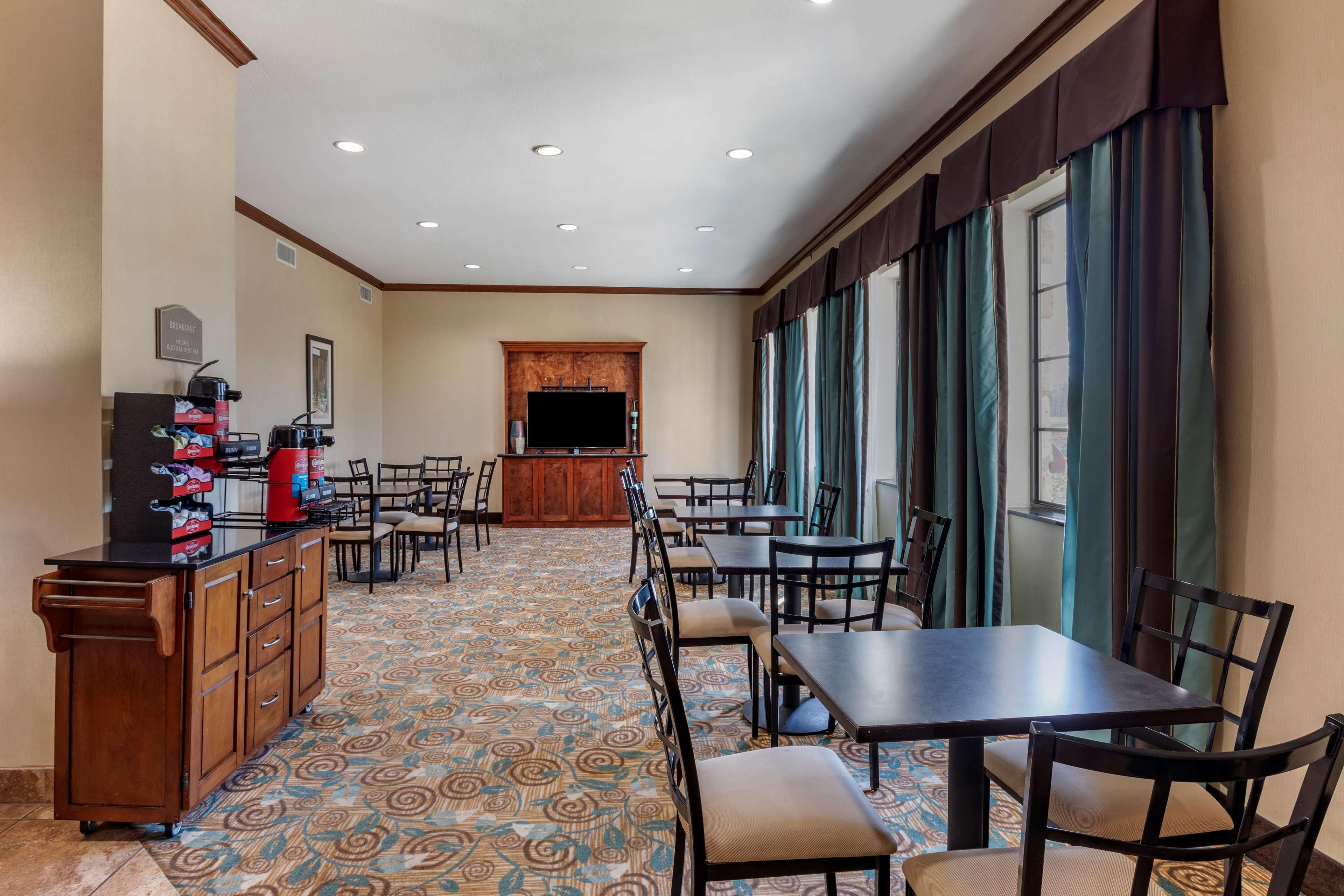 Best Western Mineola Inn Exterior photo