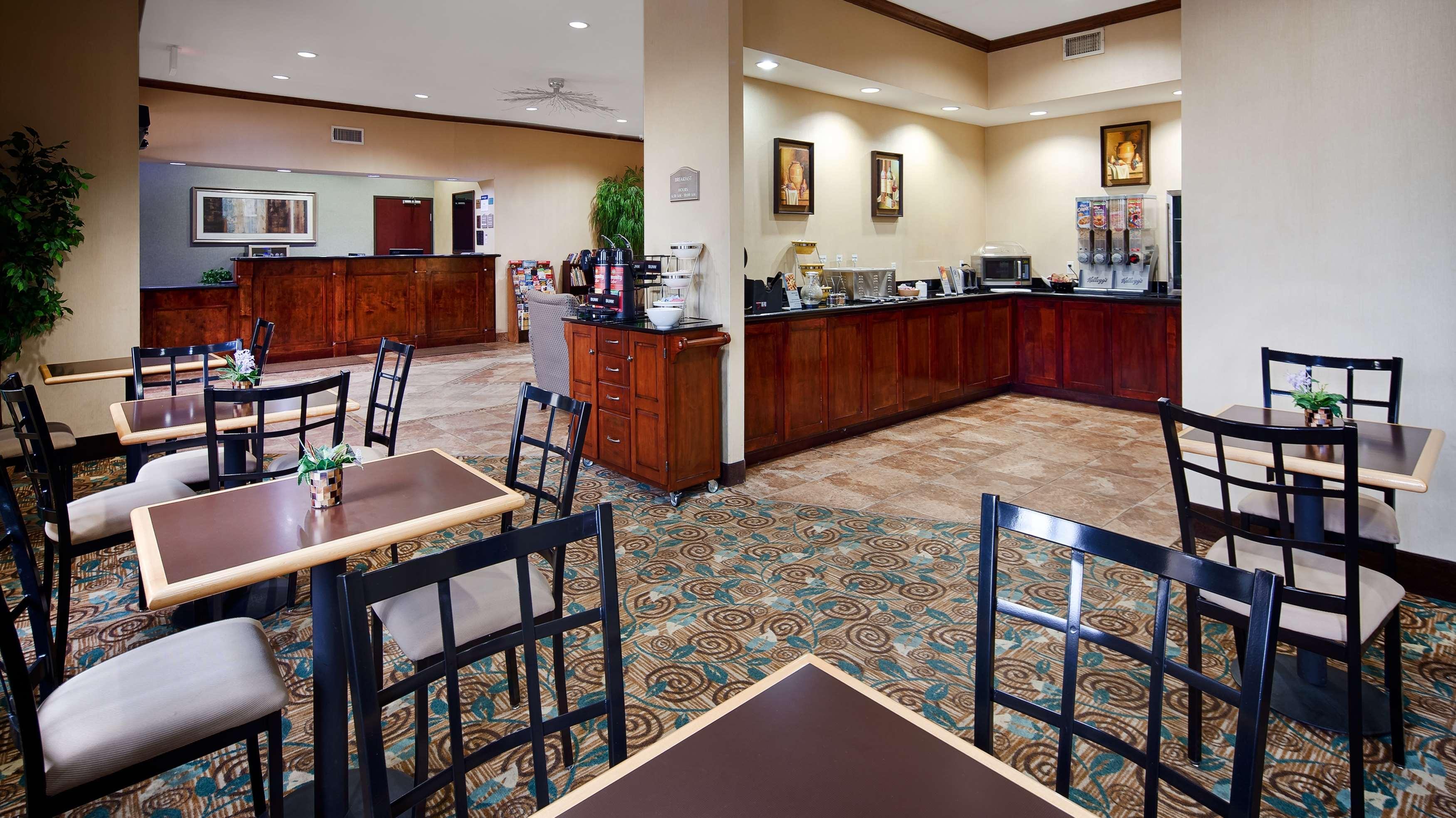 Best Western Mineola Inn Exterior photo